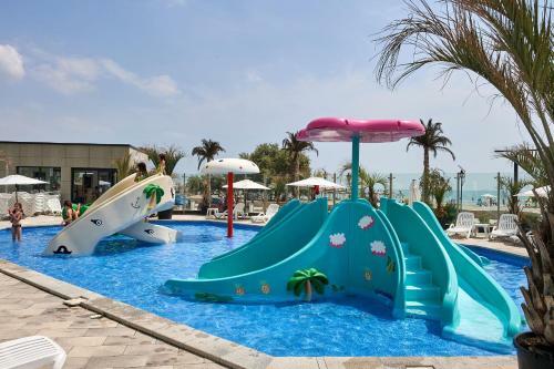 Aqua Vista 1br Apartment Spa Pool Alezzi Beach Resort