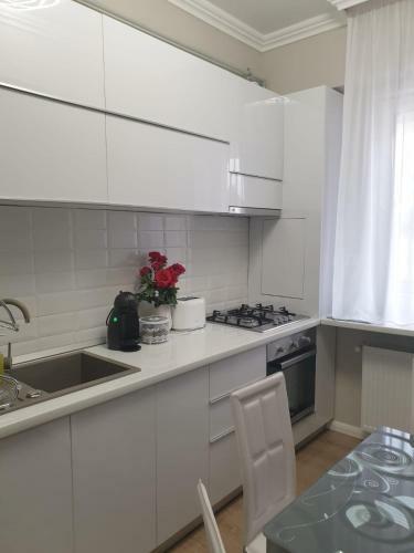 Andra Apartment