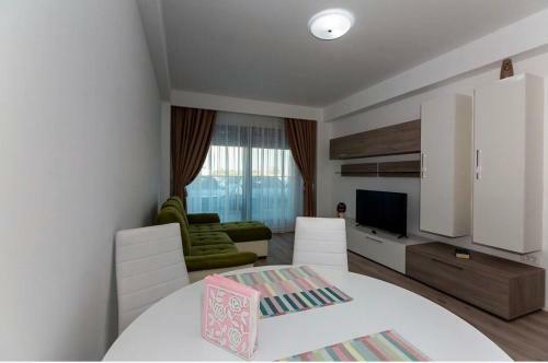 Wave 2 Apartament Bia