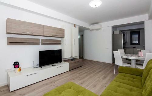 Wave 2 Apartament Bia