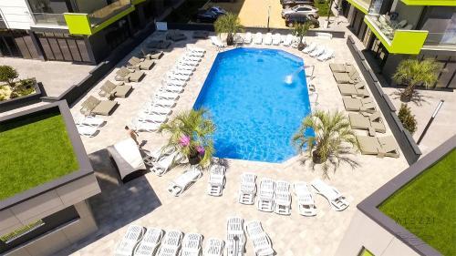 Alezzi Majestic Apartments 115