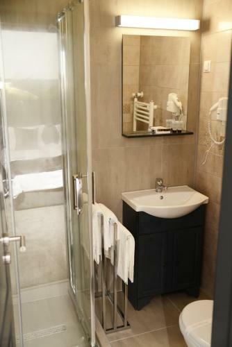 Hostal Victoria Rooms