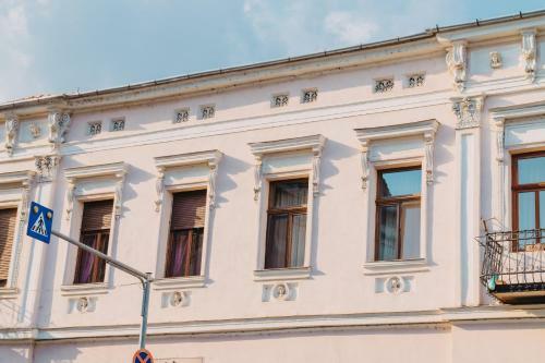 La Casa Nostra - Apartment In Oradea City Centre