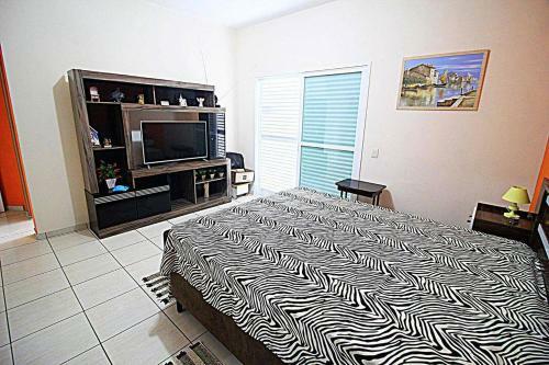 Casa Com Piscina, Churrasqueira E Oito Su�tes