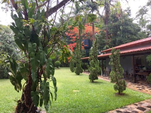 Casa Com Lareira Piscina E Muito Lazer Em Goiania