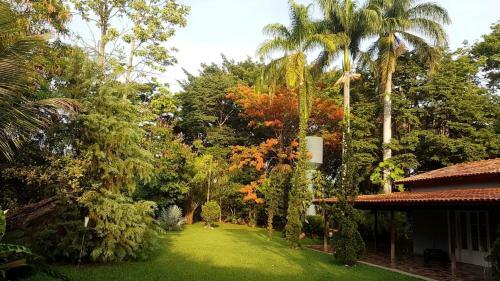 Casa Com Lareira Piscina E Muito Lazer Em Goiania