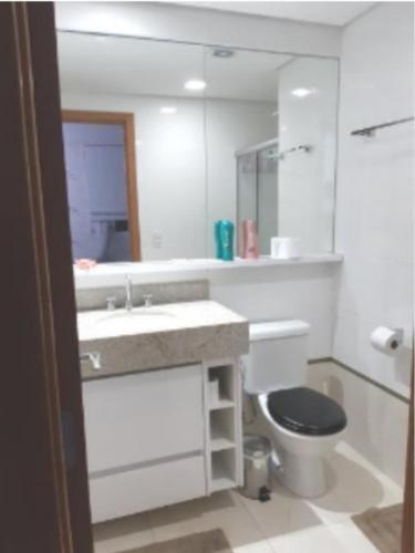 Apartamento Flat Brookfield Towers Completo Com Ar, Tv E Wifi.