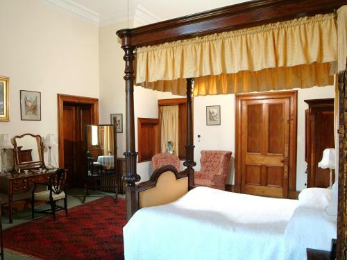 Hostal Cambo House
