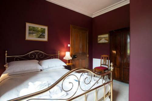 Hostal Cambo House