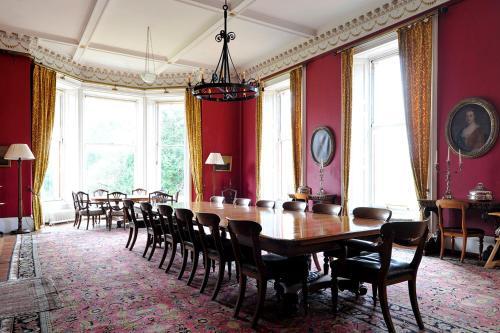 Hostal Cambo House