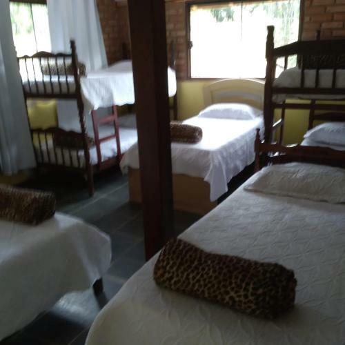 Hostel Yellow House Mg