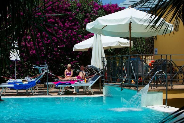Hotel Zi' Teresa