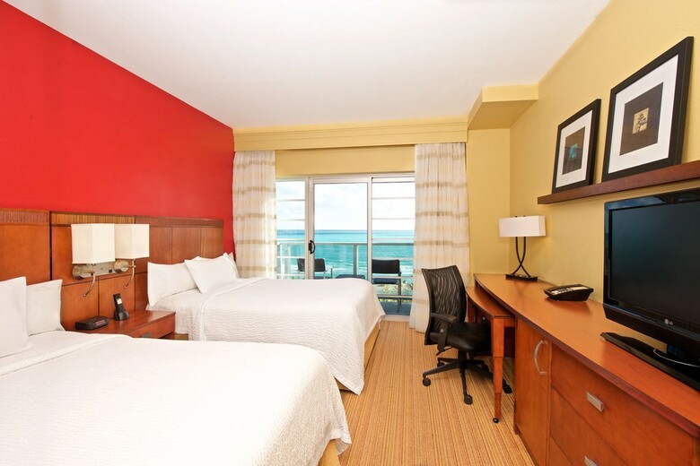 Hotel Courtyard By Marriott Miami Beach Oceanfront