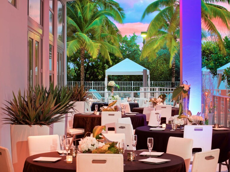 Hotel Courtyard By Marriott Miami Beach Oceanfront