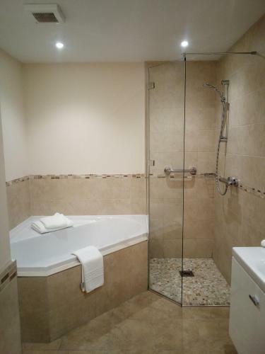 Headcorn Lodge Hotel