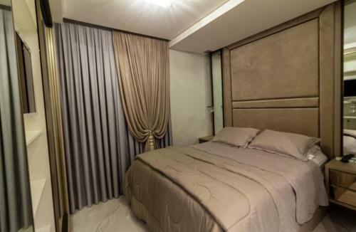 Apartamento Meia Praia Itapema 3 Su�tes-350m Mar