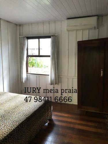 Casa 11 Pessoas, 5 Ar Split Meia Praia, 450m Praia