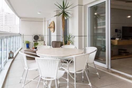 Lindo Apartamento Frente Para O Mar