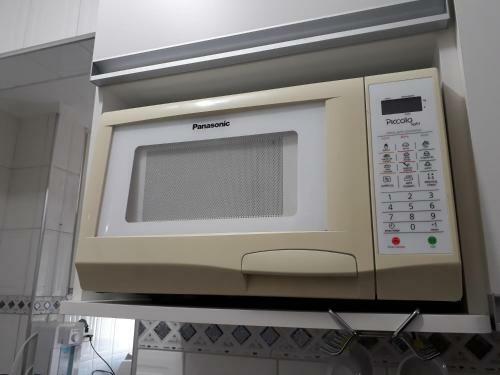 Apartamento Guaruj� Enseada Com Wi-fi, Varanda, 2 Quartos, 2 Banheiros