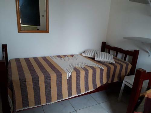 Apartamento Guaruj� Enseada Com Wi-fi, Varanda, 2 Quartos, 2 Banheiros