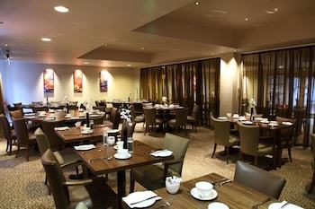 Hotel Eastwood Hall