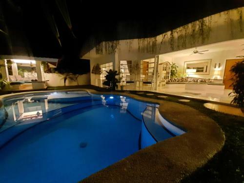 Sunkiss Villa By Yogya Tropicana