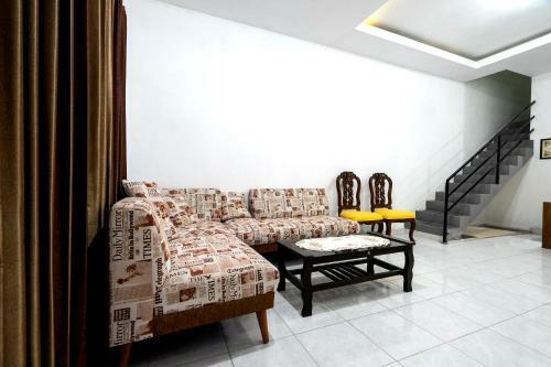 Hotel Oyo 2098 Homestay Kk