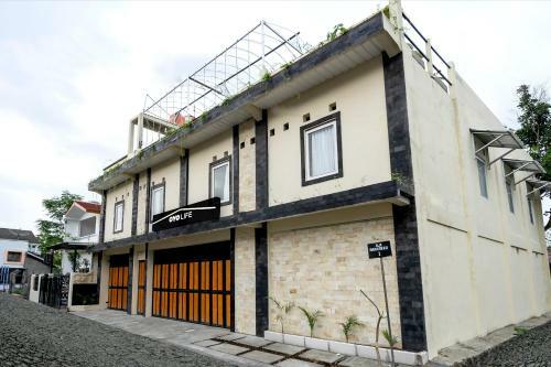 Hotel Oyo 2098 Homestay Kk
