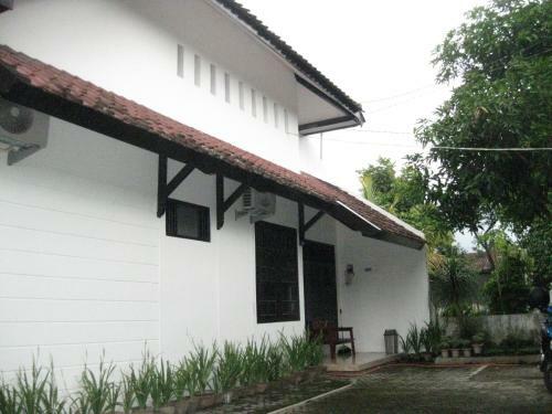 Griya Eyang Newu