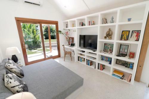 Amazing 3 Bedrooms Villa Canggu