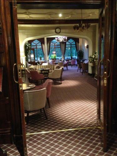 Oakwood Hall Hotel