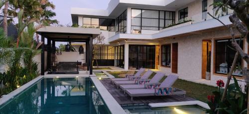 Villa Mosaic - Stunning Designed Spacious Villa - Center Canggu