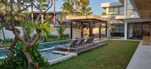 Villa Mosaic - Stunning Designed Spacious Villa - Center Canggu