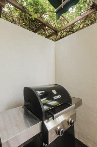 Ny Loft Style Town House, 5min Walk To Echo Beach