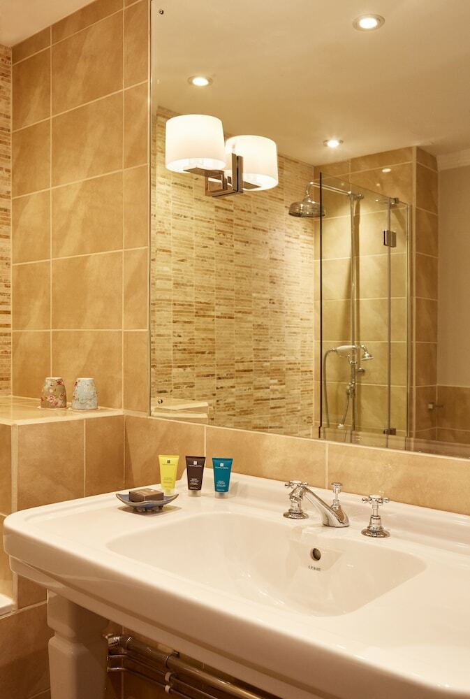 Ockenden Manor Hotel & Spa