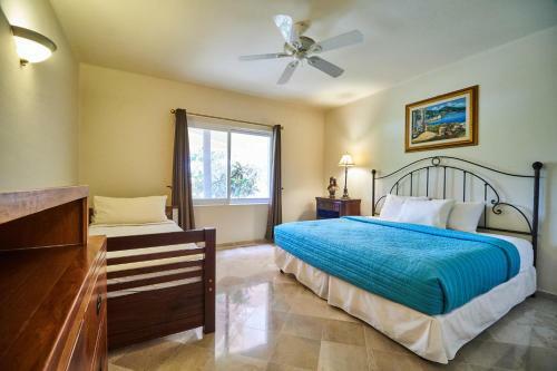 Apartamento 2-unit Deal In Beachfront Complex Charming Private Terrace Wonderful Pool View For Large Groups