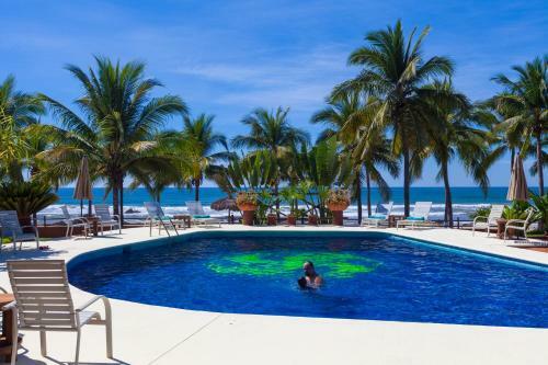 Hotel The Resort At Majahua Palms