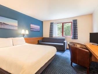 Hotel Days Inn Magor