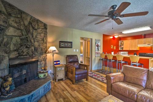 Apartamento Main St Condo In Tannhauser With Balcony And Fireplace
