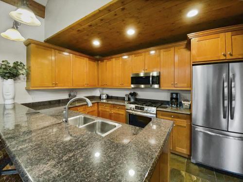 Westridge Chalet Townhouse