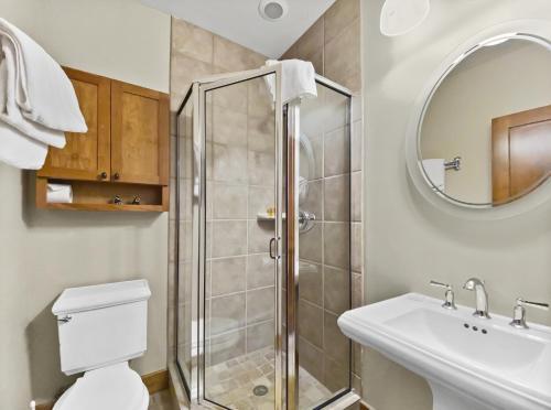 Ridge Street Chalet B Townhouse
