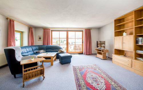 Wonderful Bright Apartment With Balcony & Garden