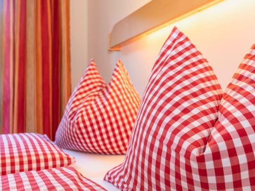 Ravishing Apartment In Saalbach-hinterglemm With Ski Storage