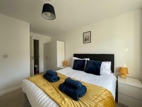 Niche Riverside Apartments