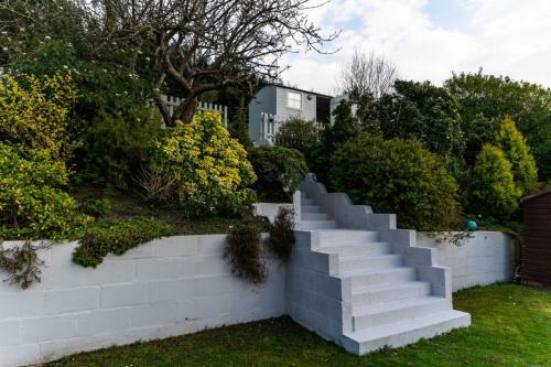 Hilltop Hut