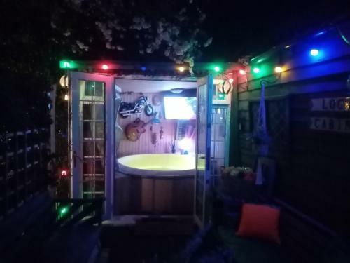 Apartamento Chalet With Hot Tub Room Behaved Pets Welcome