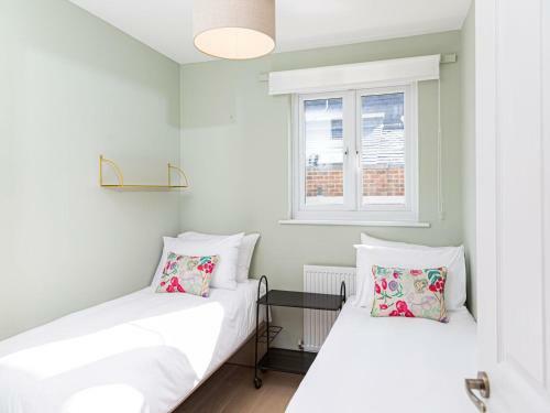10 Tivoli Mews - By Luxury Apartments