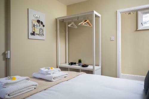 Bibury Cottage - Cheltenham