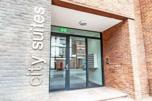 Luxury 1 Bed Apartment In City Centre With Parking