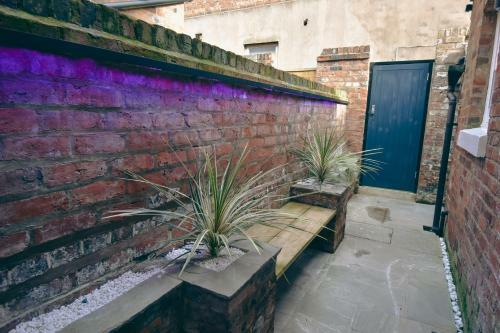 Central Stays - Luxury 3 Bedroom House In Central Chester